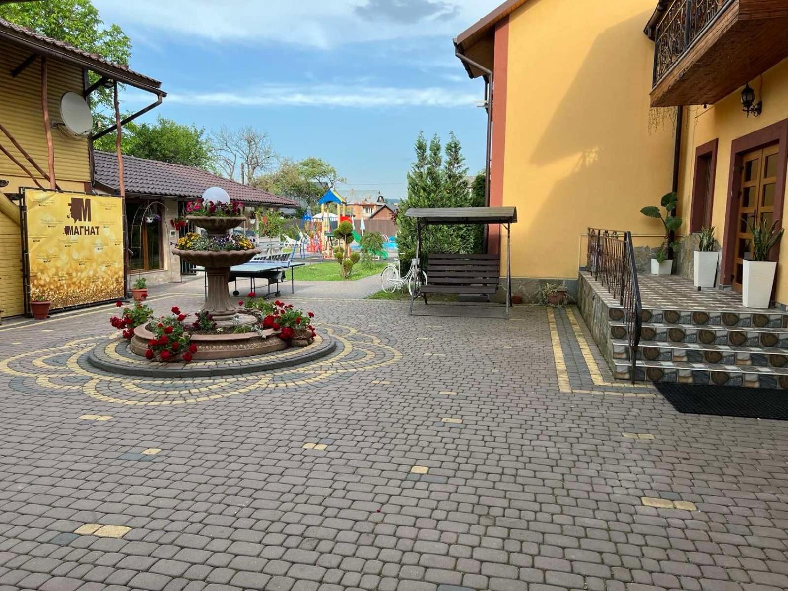 Sadyba Magnat Hotel Deliatyn Bagian luar foto